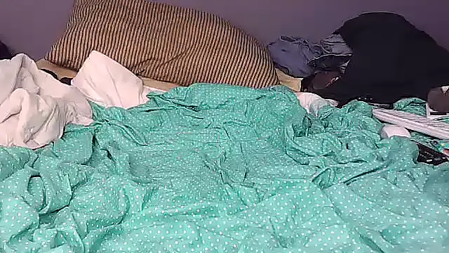 Snapshot of k-dong chatting on October 30, 3:35 pm k-dong online show from October 30, 3:35 pm