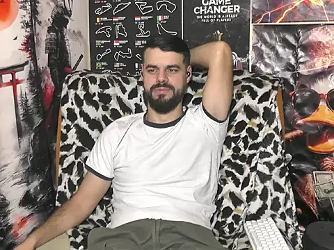 00george online show from December 16, 7:52 pm