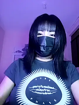 Snapshot of Latin_summer chatting on December 4, 1:36 am Latin summer online show from December 4, 1:36 am