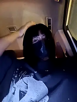 Snapshot of Latin_summer chatting on December 18, 1:37 am Latin summer online show from December 18, 1:37 am