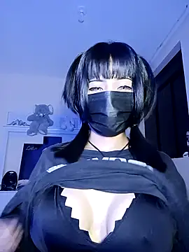 Snapshot of Latin_summer chatting on January 8, 1:53 am Latin summer online show from January 8, 1:53 am