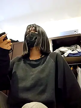 Snapshot of Latin_summer chatting on November 13, 8:41 pm Latin summer online show from November 13, 8:41 pm