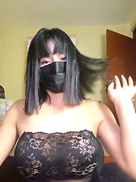 Snapshot of Latin_summer chatting on November 27, 2:35 am Latin summer online show from November 27, 2:35 am