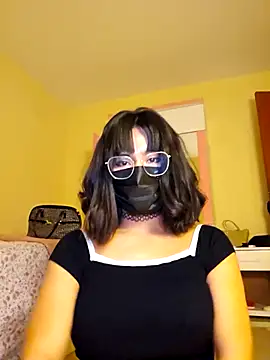 Snapshot of Latin_summer chatting on December 2, 2:50 am Latin summer online show from December 2, 2:50 am