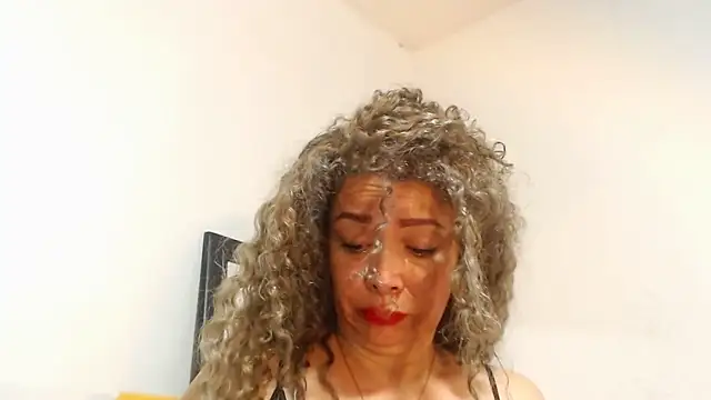 dalilasquirt1 online show from October 1, 2:06 am