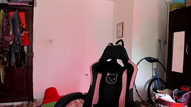 adrena 10 online show from March 25, 7:53 pm