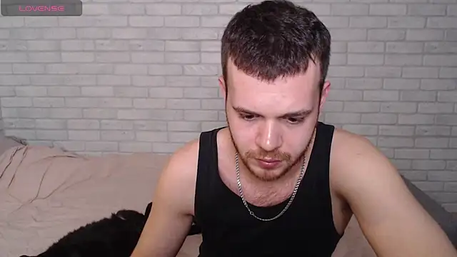 Alexxx horny online show from April 6, 7:48 pm