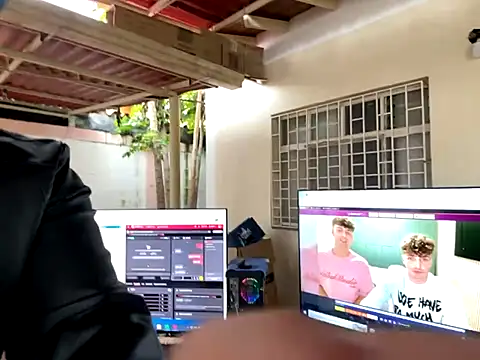 simon and david online show from October 11, 8:29 pm