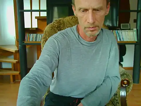 Snapshot of xxBareBabyxx chatting on October 15, 10:37 am xxBareBabyxx online show from October 15, 10:37 am