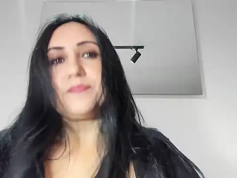 Snapshot of foxy-porn1 chatting on June 19, 8:23 pm foxy-porn1 online show from June 19, 8:23 pm