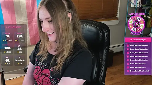 luluvaladon online show from November 23, 5:18 am