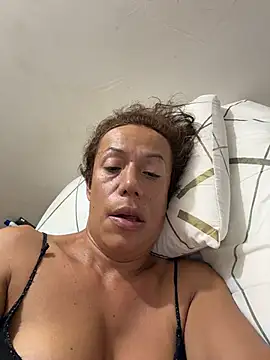 Snapshot of YOURSDEBORA chatting on April 20, 11:39 pm YOURSDEBORA online show from April 20, 11:39 pm