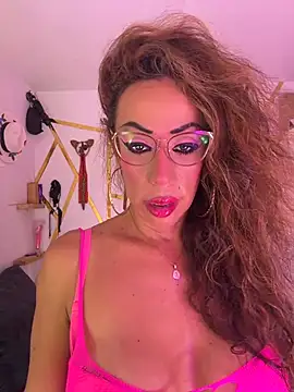 Snapshot of YOURSDEBORA chatting on July 14, 2:05 am YOURSDEBORA online show from July 14, 2:05 am