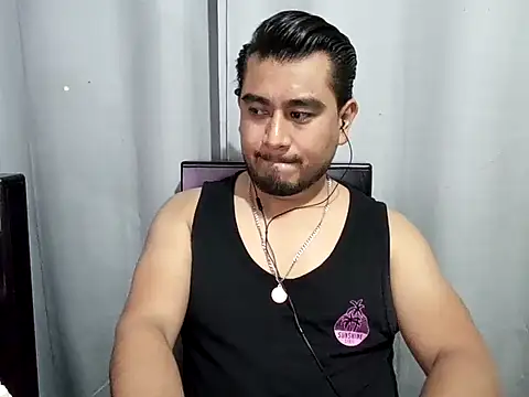 Snapshot of youmanhorny chatting on July 17, 3:35 am youmanhorny online show from July 17, 3:35 am