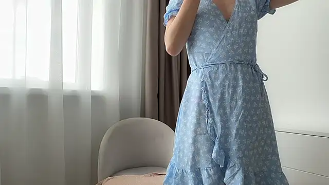 ShySchoolGirl online show from July 19, 9:02 am