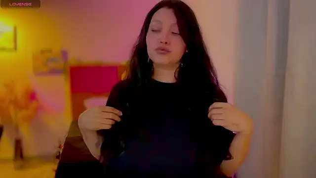 MarcellaGriffin online show from April 3, 6:50 pm