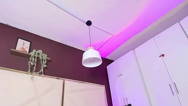 Inndrahot online show from September 30, 3:55 am