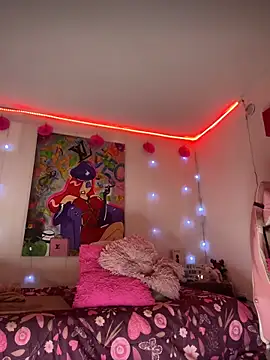 Snapshot of Emma_Brown_12 chatting on October 23, 9:46 pm Emma Brown 12 online show from October 23, 9:46 pm