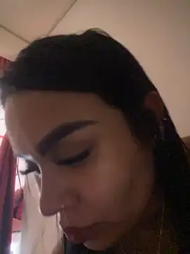 Snapshot of Emma_Brown_12 chatting on June 13, 9:13 pm Emma Brown 12 online show from June 13, 9:13 pm