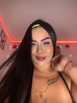 Snapshot of Emma_Brown_12 chatting on August 1, 9:57 pm Emma Brown 12 online show from August 1, 9:57 pm