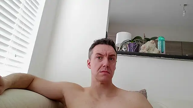 ploki2180 online show from April 12, 10:31 am