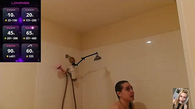 Blondiewithanass online show from December 18, 2:50 am