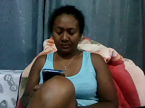 Snapshot of sexyladii chatting on October 18, 5:03 pm sexyladii online show from October 18, 5:03 pm