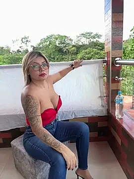 Snapshot of DIANITA_1988 chatting on November 7, 2:28 pm DIANITA 1988 online show from November 7, 2:28 pm