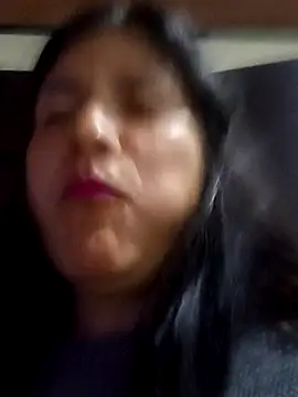 Snapshot of salomexlove_20 chatting on May 2, 1:05 pm salomexlove 20 online show from May 2, 1:05 pm
