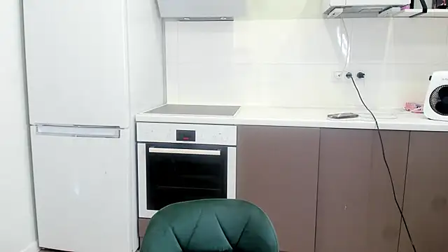 Snapshot of Your_Masha chatting on October 22, 8:58 am Your Masha online show from October 22, 8:58 am