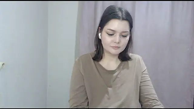 ohhhMie online show from January 11, 11:10 pm