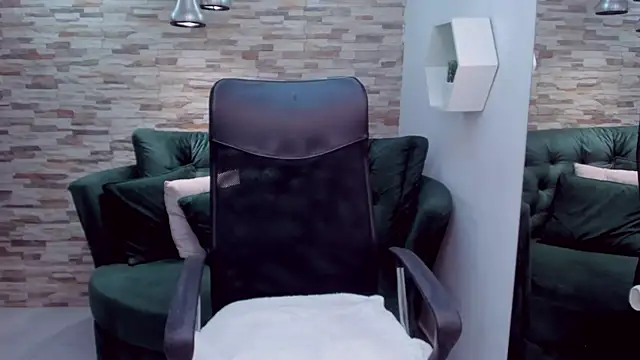 Snapshot of Sharon_tits chatting on November 20, 1:44 pm Sharon tits online show from November 20, 1:44 pm