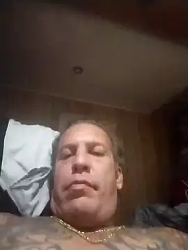 Snapshot of trucker1979 chatting on October 20, 12:44 am trucker1979 online show from October 20, 12:44 am