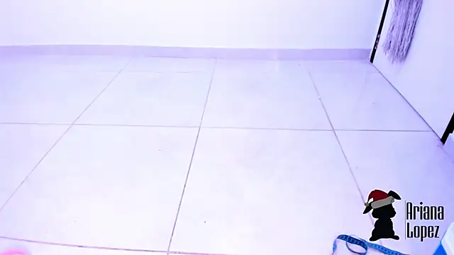 Snapshot of Ariana_lopezz chatting on December 23, 6:37 pm Ariana lopezz online show from December 23, 6:37 pm