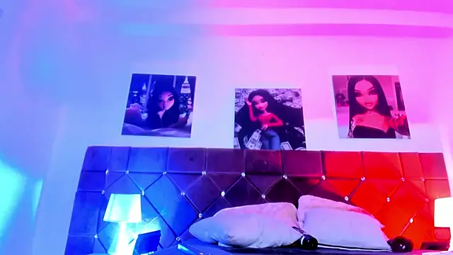 Snapshot of Ariana_lopezz chatting on January 28, 12:22 pm Ariana lopezz online show from January 28, 12:22 pm