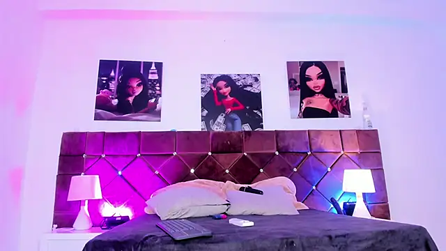 Snapshot of Ariana_lopezz chatting on March 13, 12:35 pm Ariana lopezz online show from March 13, 12:35 pm