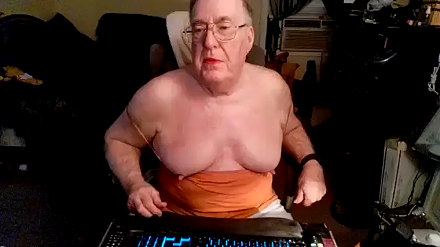 Toastir online show from September 27, 8:03 pm