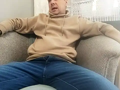 grzes19763 online show from March 31, 7:53 am