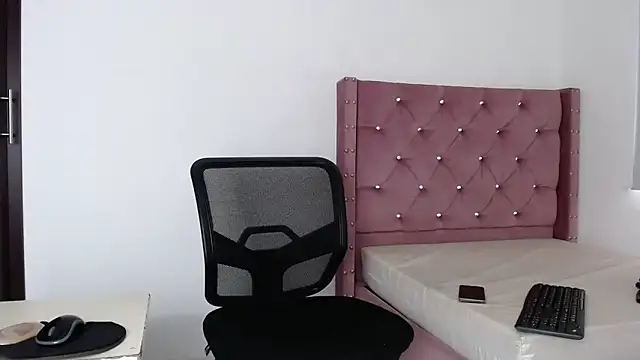 BlackNike online show from March 16, 3:28 pm