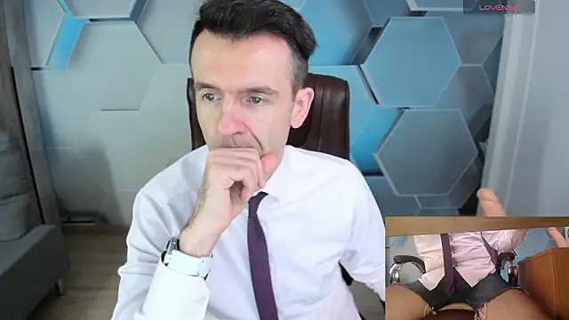 SteveTiger online show from February 6, 9:34 am