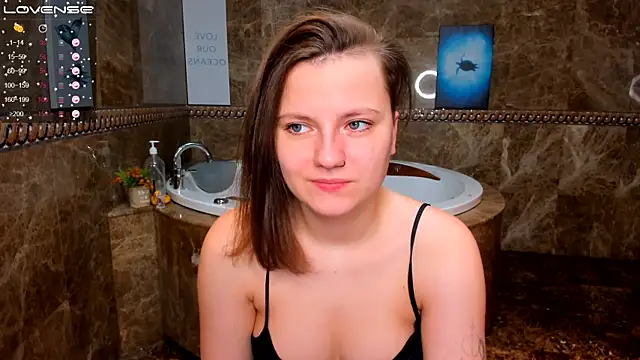 MelindaTin online show from January 11, 12:26 am