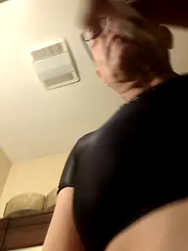 bobby69cock online show from March 19, 8:00 pm