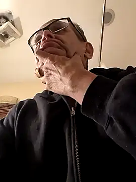 bobby69cock online show from February 12, 1:06 pm