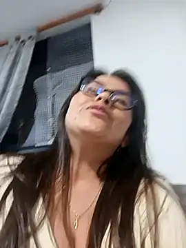 Ixchel Anaid online show from February 9, 3:53 am