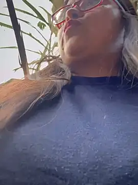 Snapshot of Ixchel_Anaid chatting on November 1, 11:56 am Ixchel Anaid online show from November 1, 11:56 am