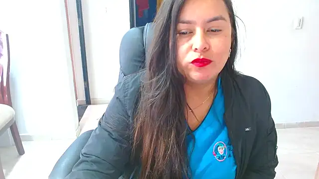 Snapshot of Ixchel_Anaid chatting on December 1, 6:35 pm Ixchel Anaid online show from December 1, 6:35 pm