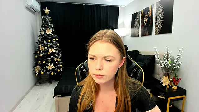 Strawberrye online show from December 16, 3:22 am