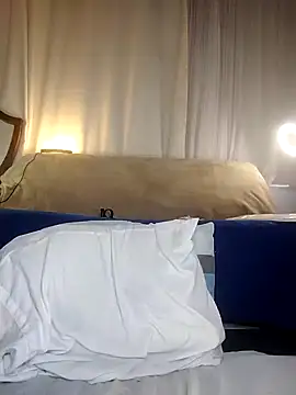 Snapshot of estrella_tasty chatting on February 22, 10:52 pm estrella tasty online show from February 22, 10:52 pm