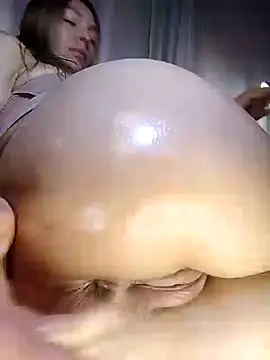 Snapshot of estrella_tasty chatting on March 15, 11:28 pm estrella tasty online show from March 15, 11:28 pm