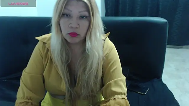 Dulce-Bella online show from December 12, 7:48 pm